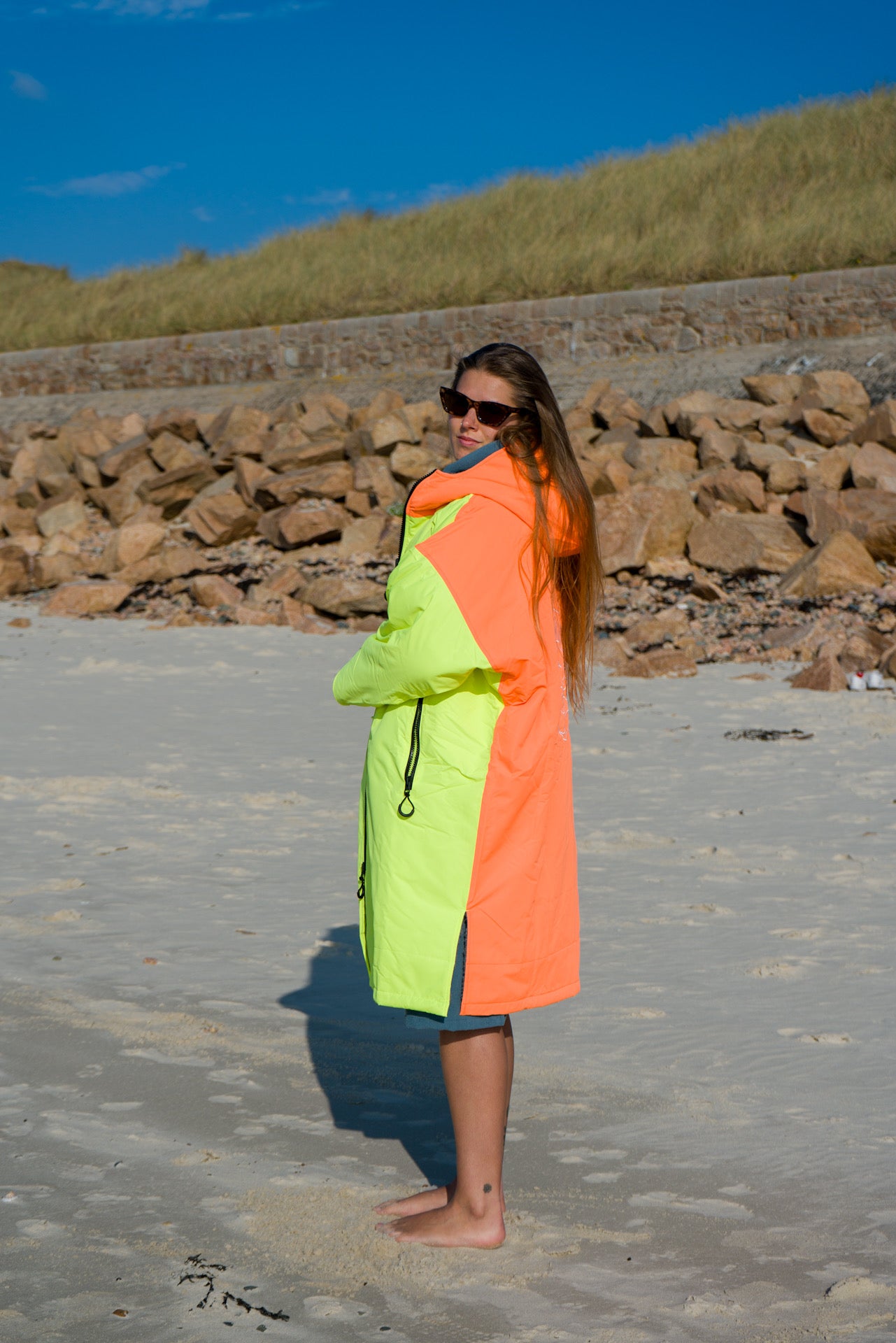 Advanced 2-in-1  Loose n' Lazy Robe - (reflective)