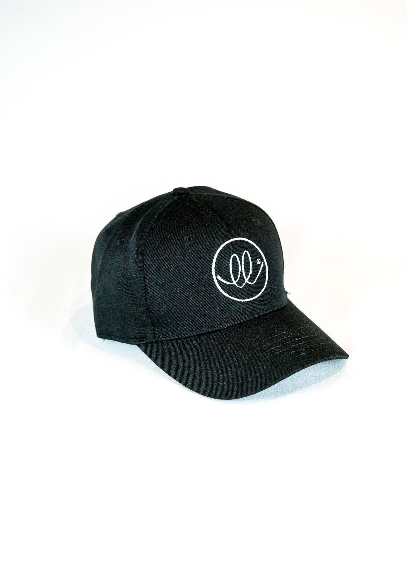 black cap, unisex, sustainable, logo