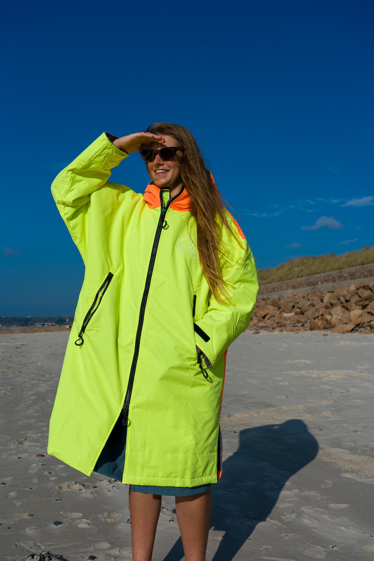 Advanced 2-in-1  Loose n' Lazy Robe - (reflective)